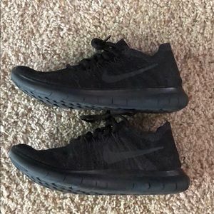 Nike women’s Free RN Flyknit running shoes